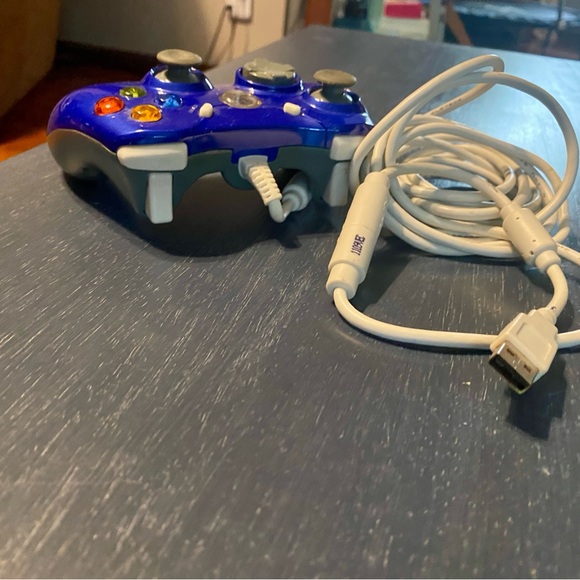 GameStop Wired Blue USB Game Controller - Picture 3 of 3